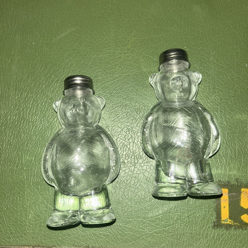 Vintage Glass Bear Salt An Pepper Shakers